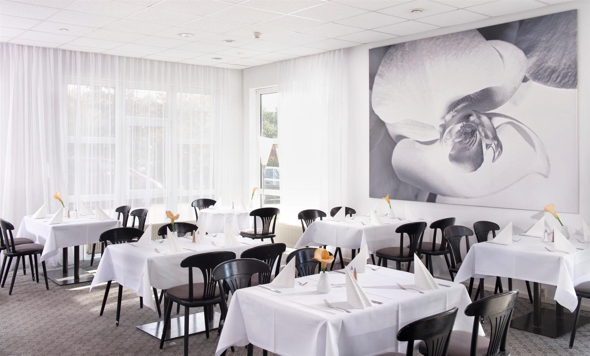 Hotel Good Morning + Bad Oldesloe Extérieur photo